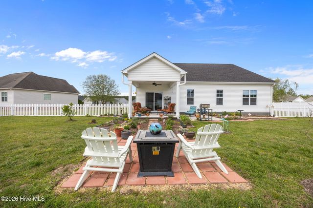 231 Eureka Avenue, Washington, NC 27889