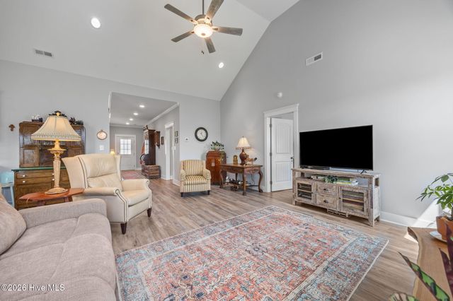 231 Eureka Avenue, Washington, NC 27889