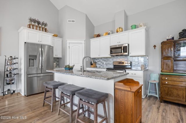 231 Eureka Avenue, Washington, NC 27889