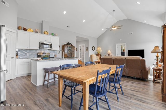 231 Eureka Avenue, Washington, NC 27889