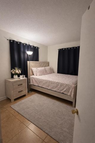 4130 SW 20th Street 2, West Park, FL 33023