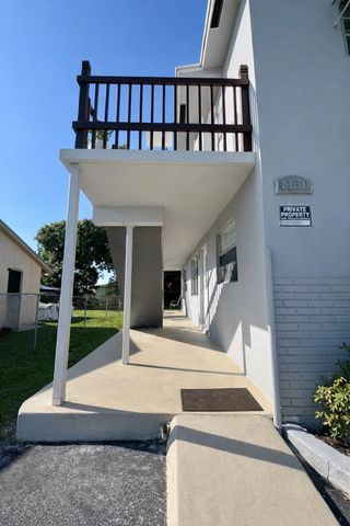 4130 SW 20th Street 2, West Park, FL 33023