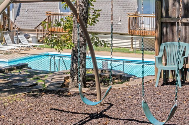 273 Deep Water Circle, Reeds Spring, MO 65737