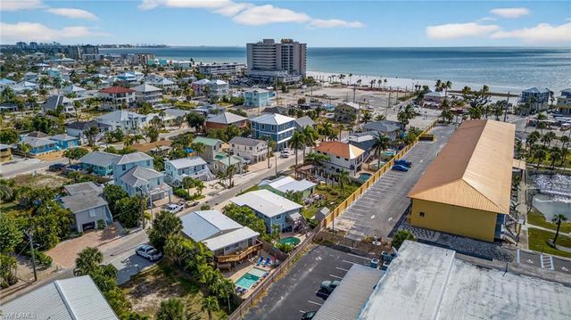 201 Miramar ST, Fort Myers Beach, FL 33931