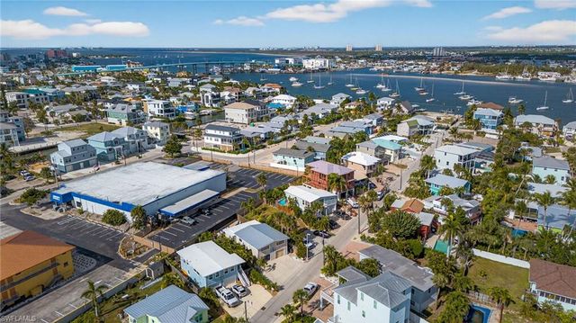 201 Miramar ST, Fort Myers Beach, FL 33931