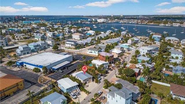 201 Miramar ST, Fort Myers Beach, FL 33931