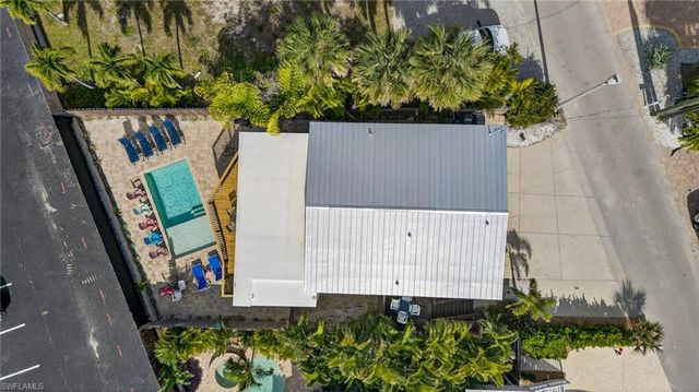 201 Miramar ST, Fort Myers Beach, FL 33931