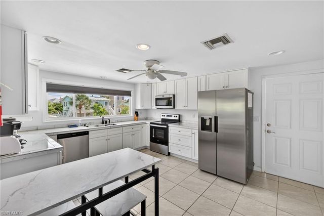 201 Miramar ST, Fort Myers Beach, FL 33931