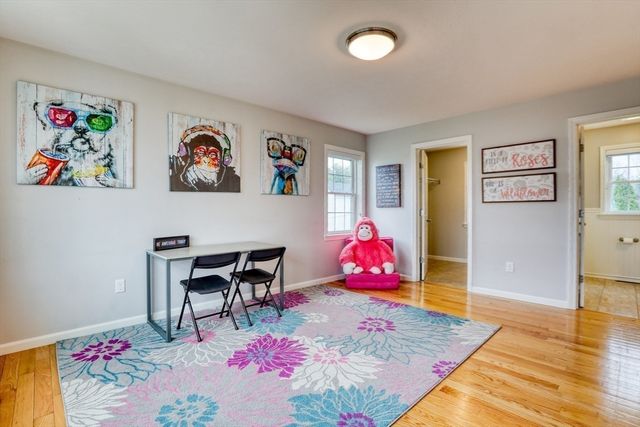 44 Gedney Dr, Peabody, MA 01960