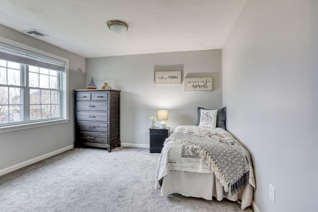 44 Gedney Dr, Peabody, MA 01960