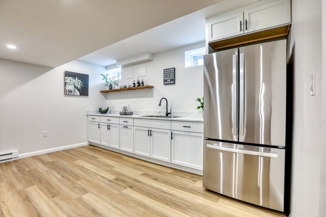 44 Gedney Dr, Peabody, MA 01960