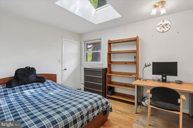 9011 KIRKDALE RD, Bethesda, MD 20817