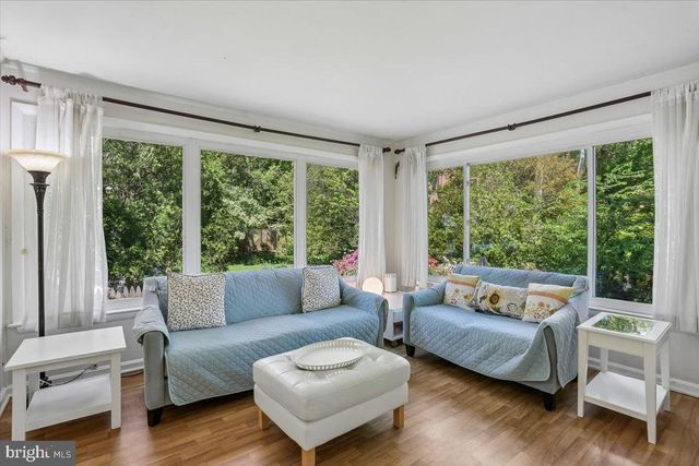 9011 KIRKDALE RD, Bethesda, MD 20817