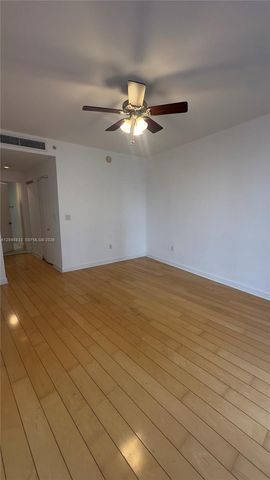 901 Brickell Key Boulevard 1102, Miami, FL 33131