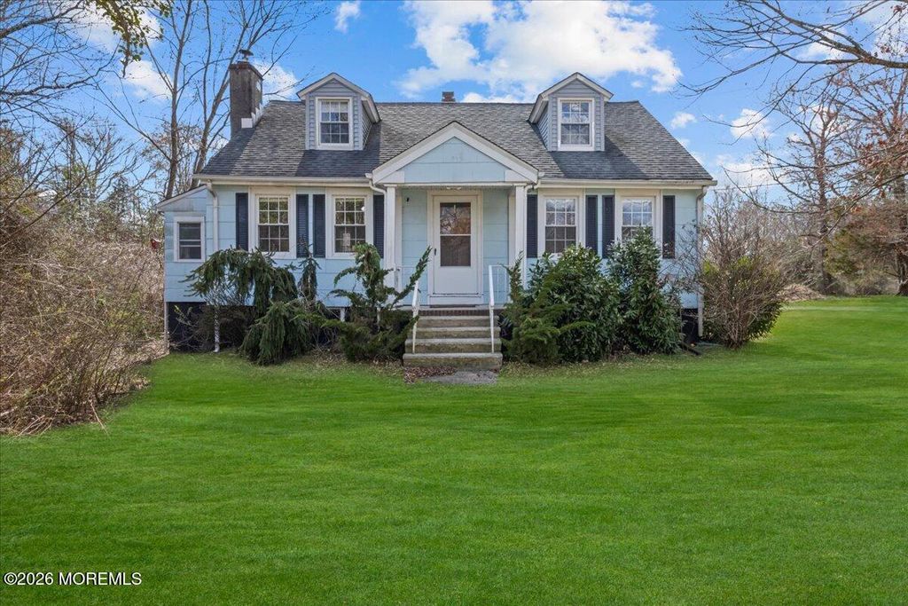 51 Smith Street, Howell, NJ 07731