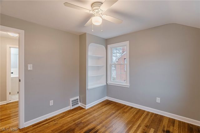 571 E 260th Street, Euclid, OH 44132