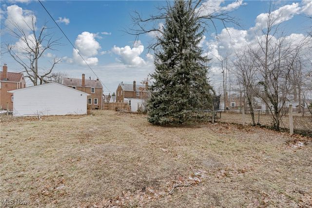 571 E 260th Street, Euclid, OH 44132