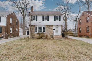 571 E 260th Street, Euclid, OH 44132