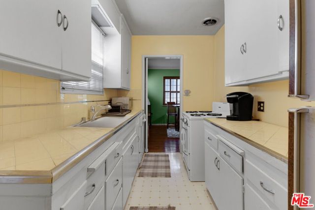 11737 Bellagio Road, Los Angeles, CA 90049