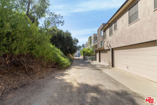 11737 Bellagio Road, Los Angeles, CA 90049