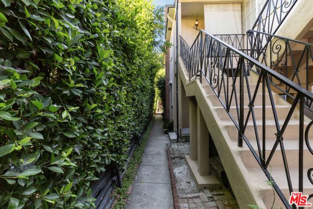11737 Bellagio Road, Los Angeles, CA 90049