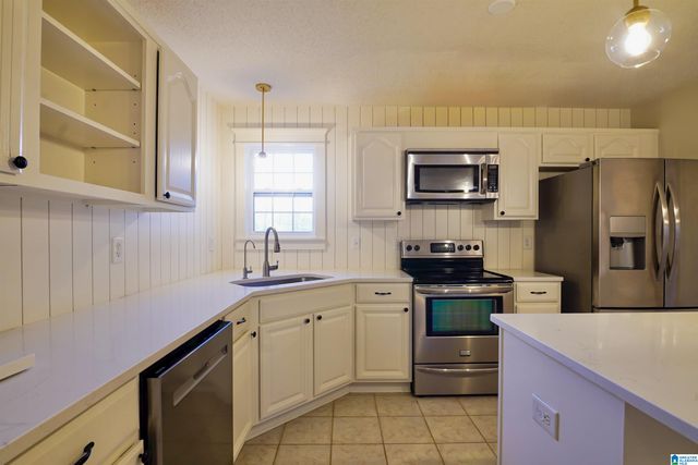 124 WILSON ROAD, Calera, AL 35040