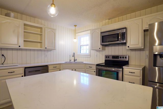 124 WILSON ROAD, Calera, AL 35040