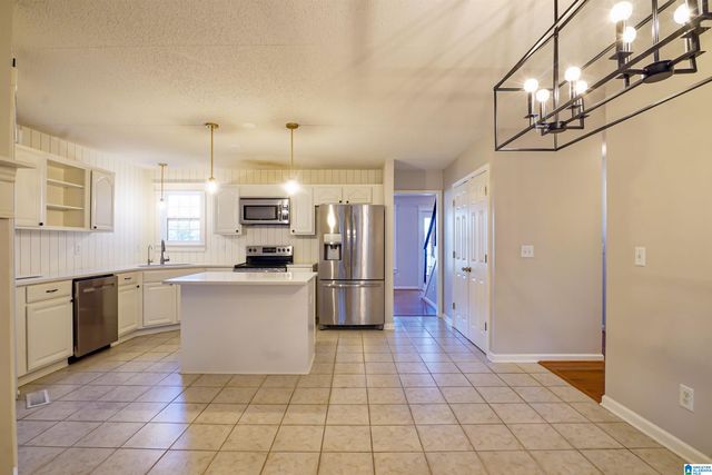 124 WILSON ROAD, Calera, AL 35040