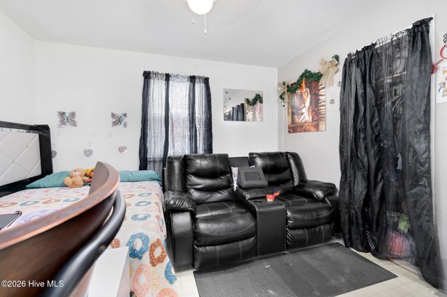 209 SE Railroad Street, Whitakers, NC 27891