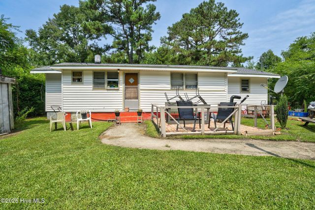 209 SE Railroad Street, Whitakers, NC 27891