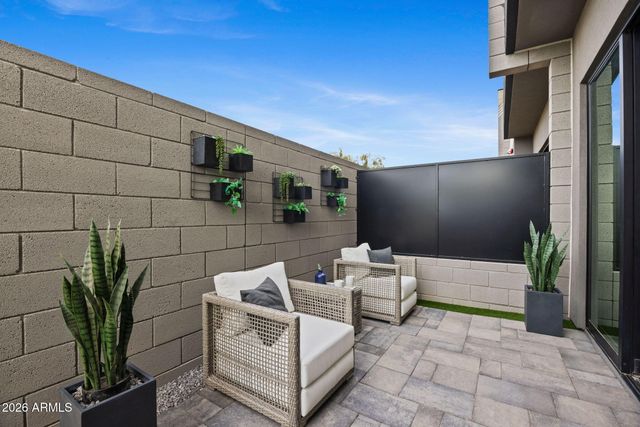 377 E WINDSOR Avenue 13, Phoenix, AZ 85004