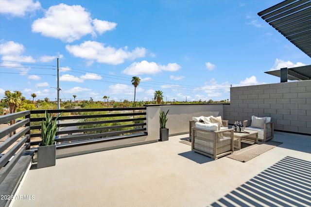 377 E WINDSOR Avenue 13, Phoenix, AZ 85004