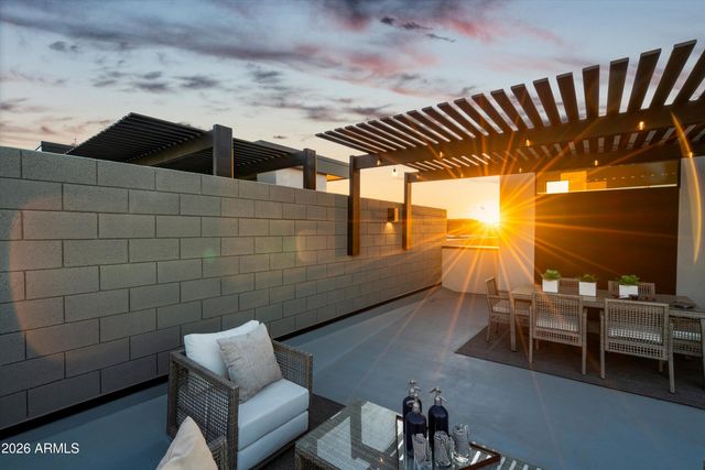 377 E WINDSOR Avenue 13, Phoenix, AZ 85004