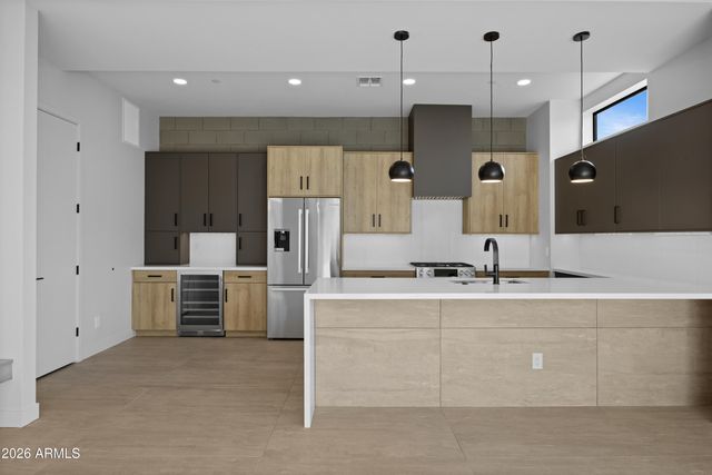 377 E WINDSOR Avenue 13, Phoenix, AZ 85004