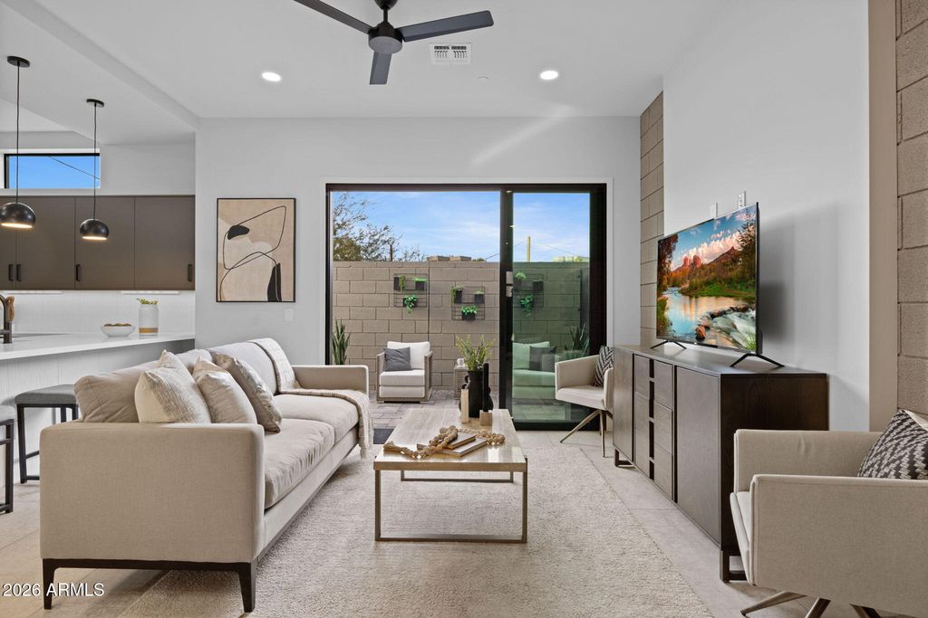 377 E WINDSOR Avenue 13, Phoenix, AZ 85004 — photo 5