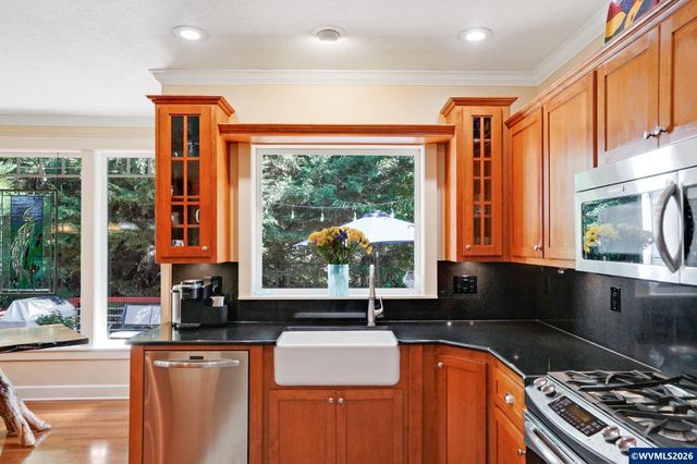 2467 Morrow Ct NW, Salem, OR 97304