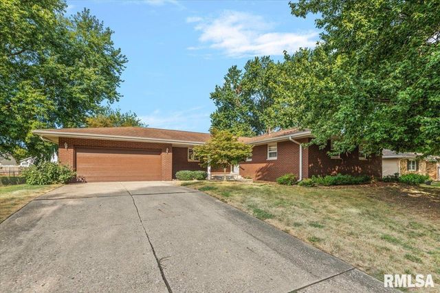 35 PROVIDENCE Lane, Springfield, IL 62711