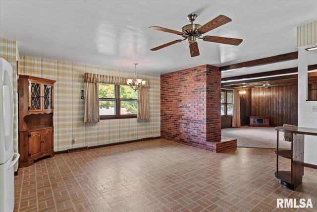 35 PROVIDENCE Lane, Springfield, IL 62711