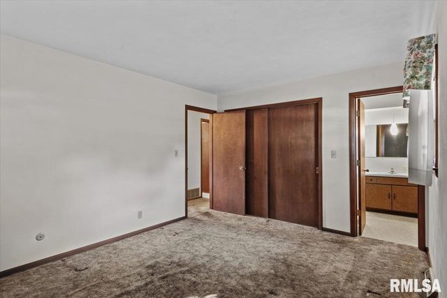35 PROVIDENCE Lane, Springfield, IL 62711