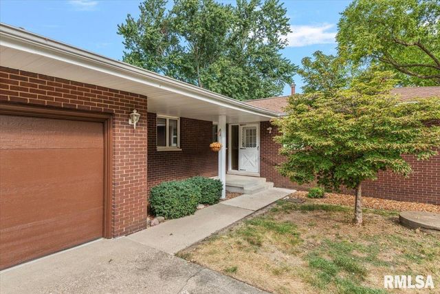 35 PROVIDENCE Lane, Springfield, IL 62711