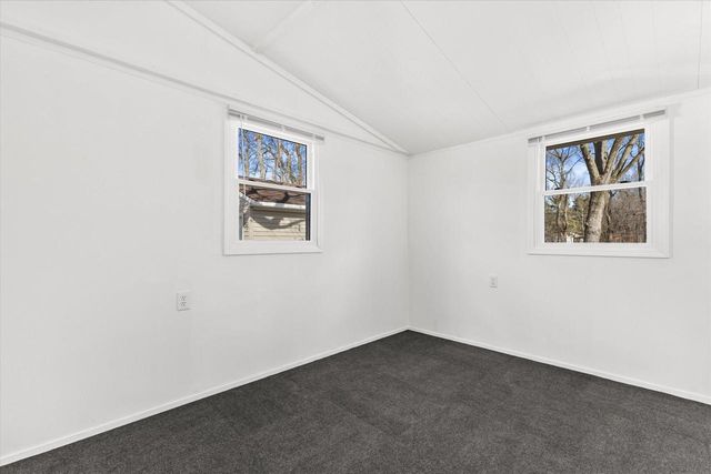 N96W16012 County Line ROAD, Germantown, WI 53022