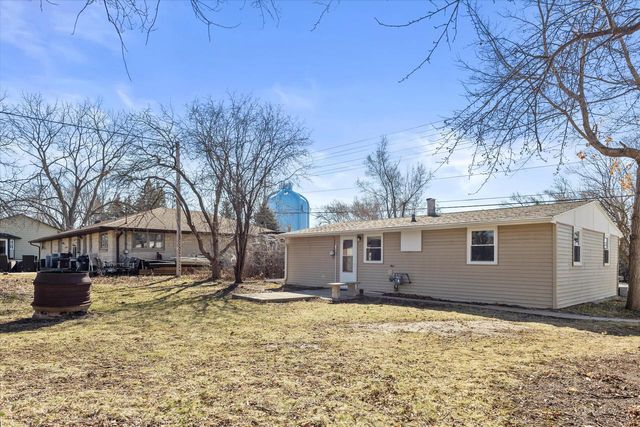 N96W16012 County Line ROAD, Germantown, WI 53022