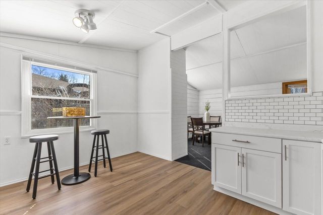 N96W16012 County Line ROAD, Germantown, WI 53022