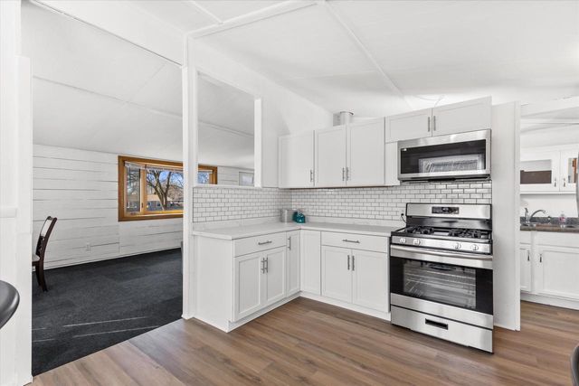 N96W16012 County Line ROAD, Germantown, WI 53022