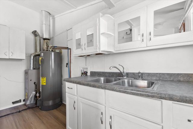 N96W16012 County Line ROAD, Germantown, WI 53022