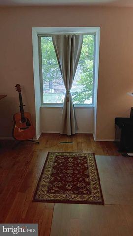 6010 TIMBER HOLLOW LN, Springfield, VA 22152