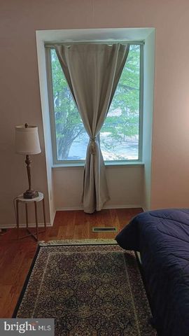 6010 TIMBER HOLLOW LN, Springfield, VA 22152