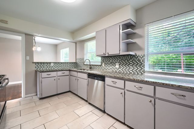 10628 Benbrook Drive, Dallas, TX 75228