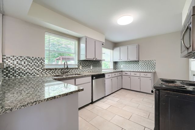 10628 Benbrook Drive, Dallas, TX 75228