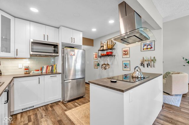 4408 Castlebay Way, Indianapolis, IN 46254
